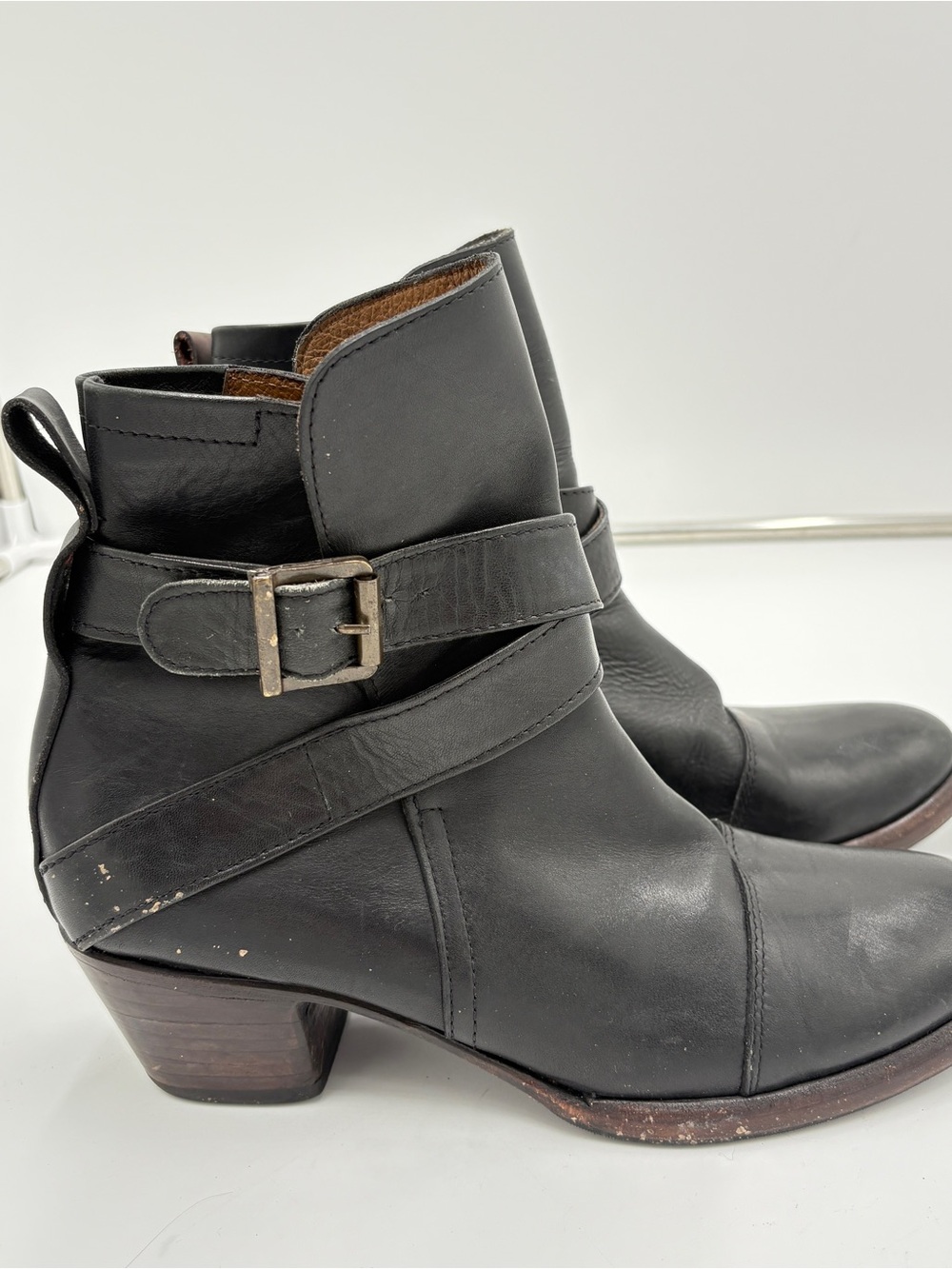 Seal of the Sutro San Francisco Black Leather Ankle Boots Heeled Buckle Size 8